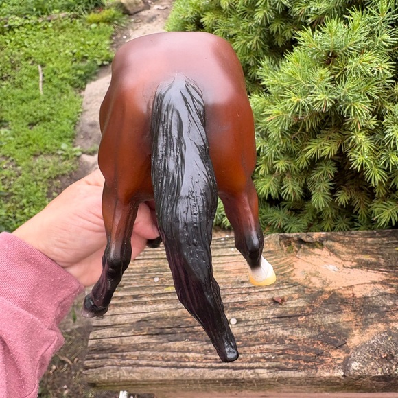 Breyer Cutting Horse and Calf - Picture 7 of 9